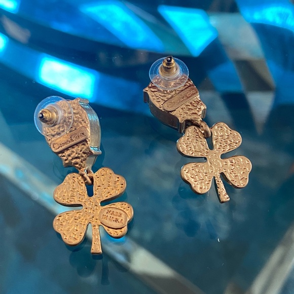 Oscar de la Renta Clover Bracelet & Earrings - Picture 14 of 17